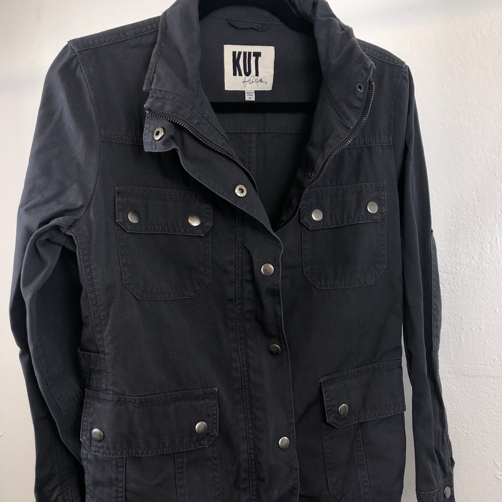 Kut from the kloth Jacket Medium with silver closures